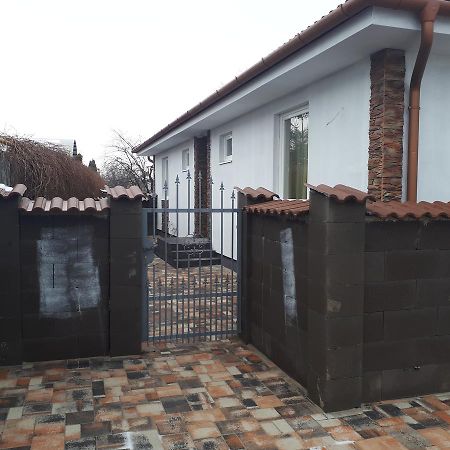 M47 Vendeghaz-Airport Hotel Debrecen Ngoại thất bức ảnh