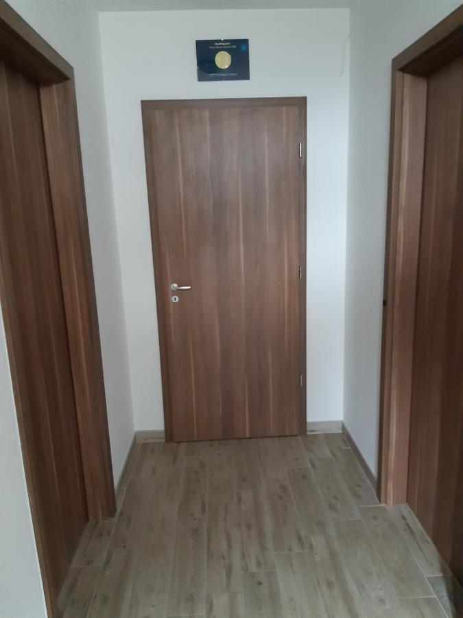 M47 Vendeghaz-Airport Hotel Debrecen Ngoại thất bức ảnh