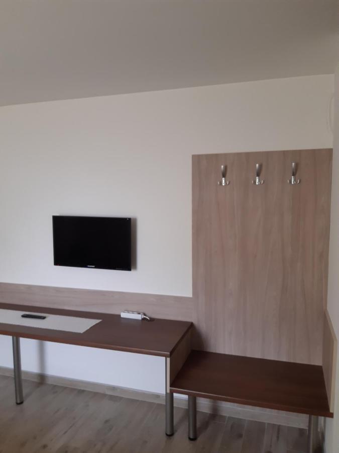 M47 Vendeghaz-Airport Hotel Debrecen Ngoại thất bức ảnh
