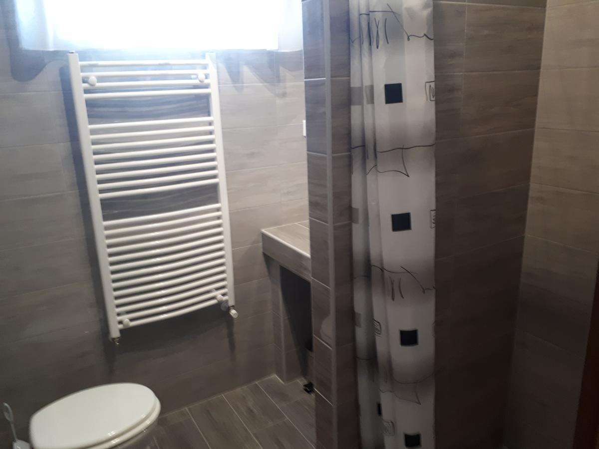 M47 Vendeghaz-Airport Hotel Debrecen Ngoại thất bức ảnh